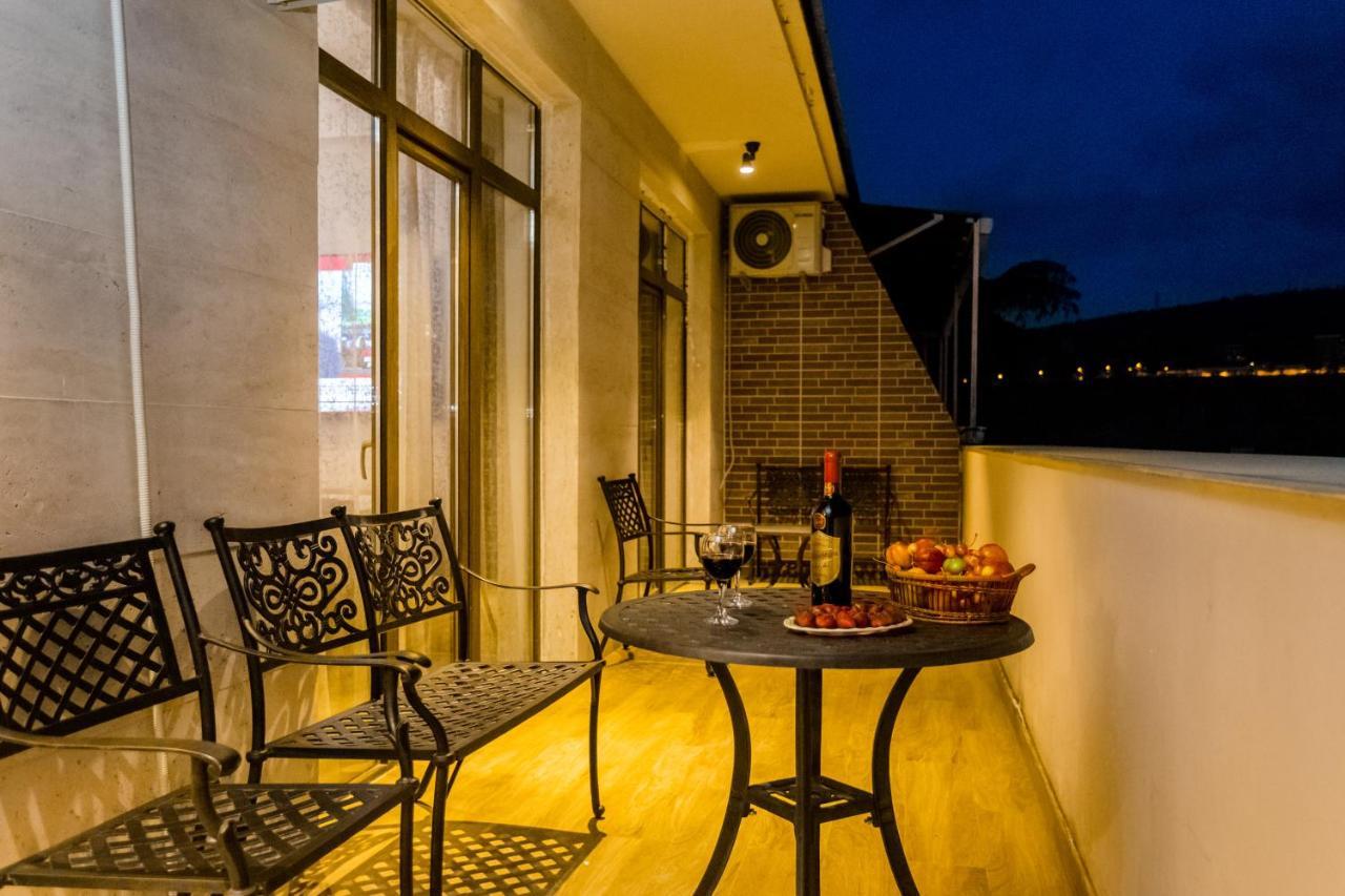 Central Comfort Place L Τυφλίδα Εξωτερικό φωτογραφία